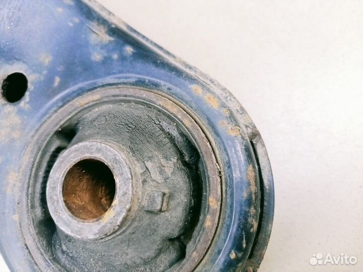 Рычаг передний правый RAV 4 2013