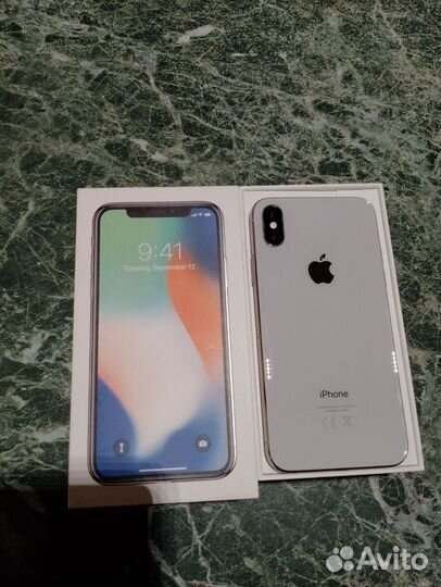 Телефон iPhone X