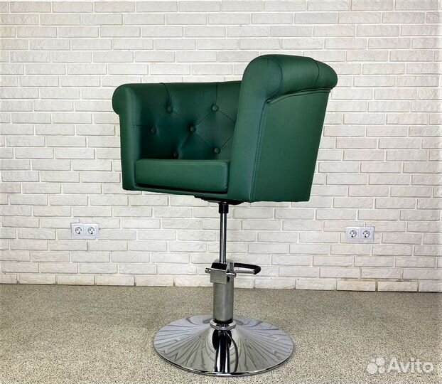 Парикмахерское кресло Sonata green DL-2758