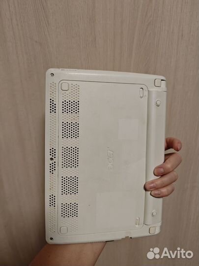 Нетбук Acer Aspire One D270