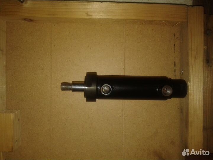 Продам гидроцилиндр