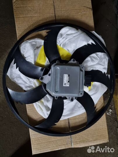 Вентилятор охлаждения Toyota Rav 4 50