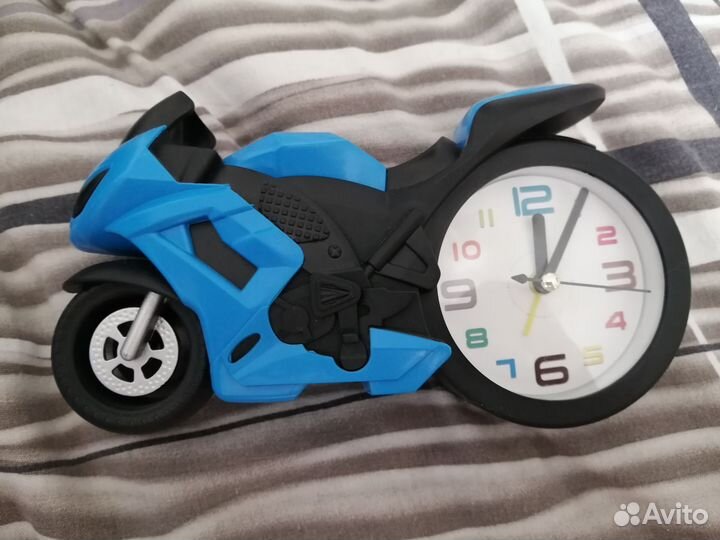 Часы /будильник
