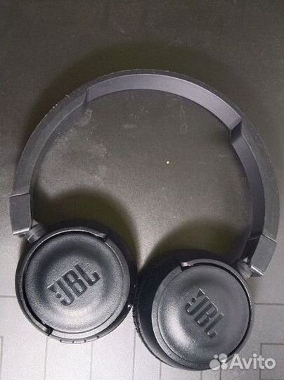 Беспроводные наушники JBL T450BT