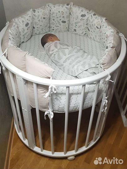 Бортики б/у в детскую круглую/овальную кроватку