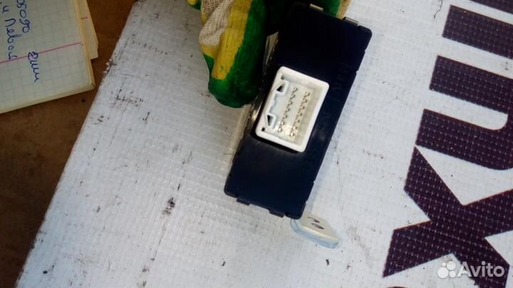 Иммобилайзер Toyota Avensis II 2003-2008