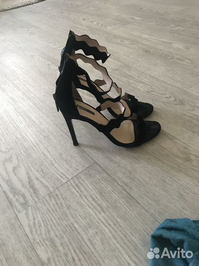 Босоножки Basconi