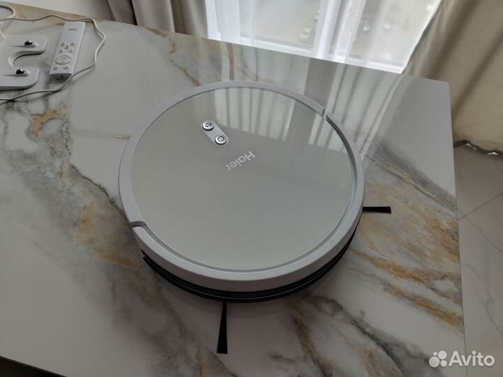 Робот-пылесос Haier HSR Home