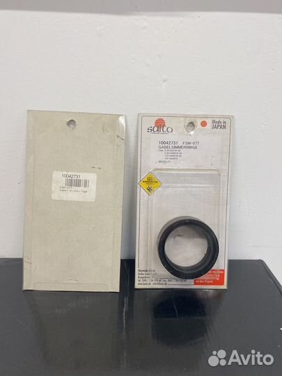 Сальники вилки мото saito 48*61*11