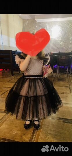 Нарядное платье для девочки