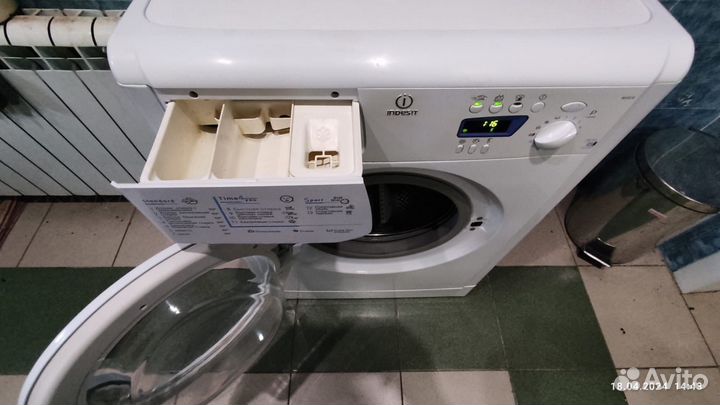 Узкая стиральная машинка indesit