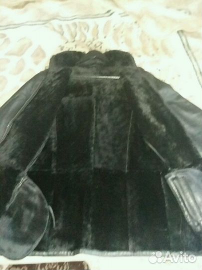 Дубленка натур. 50-52 состояние новой