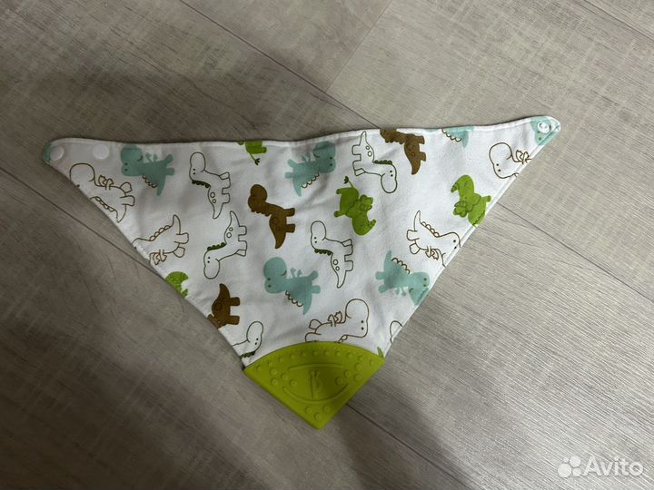 Нагрудник-грызунок новый