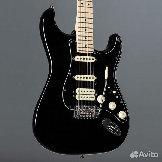 Fender American Performer Stratocaster HSS MN (Bla