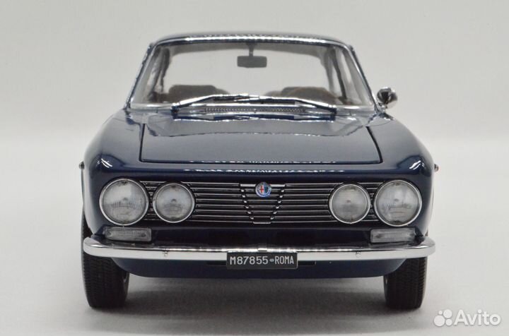 1/18, Alfa Romeo 1300 GT Junior 1973 Blue, Norev