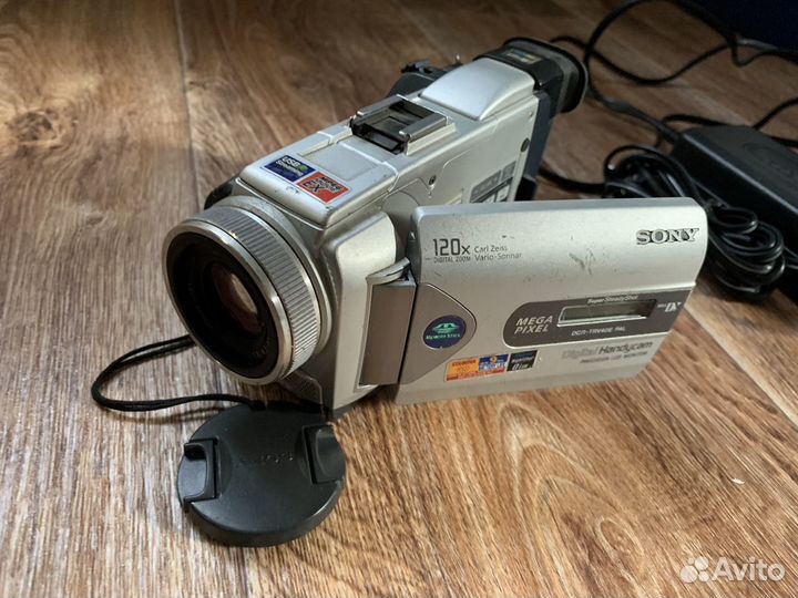 Видеокамера Sony DCR-TRV40E на зч