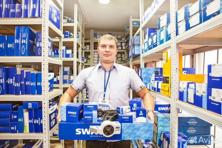 Продавец автозапчастей иномарок