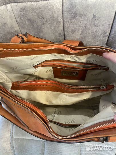 Продам кожаную женскую сумку фирмы 