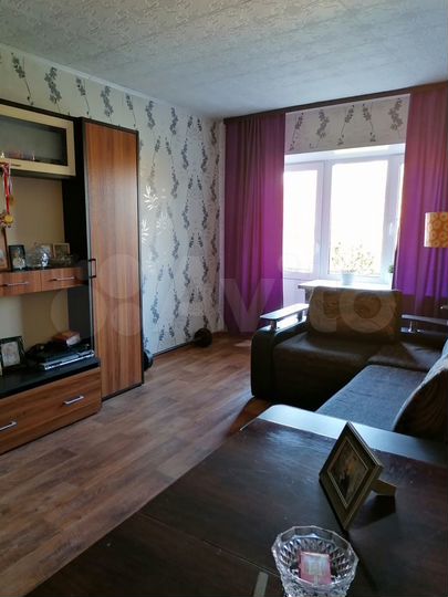 3-к. квартира, 57 м², 3/9 эт.