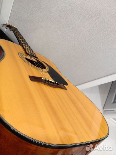Акустическая гитара fender с чехлом