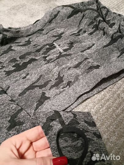 Рашгард женский спортивный