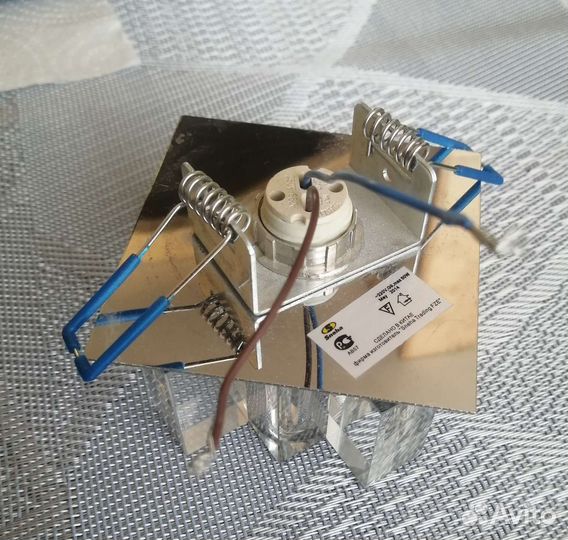 Светильник потолочный встраиваемый