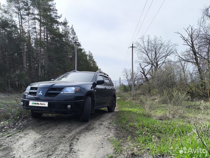 Mitsubishi Outlander 2.4 AT, 2003, 250 000 км