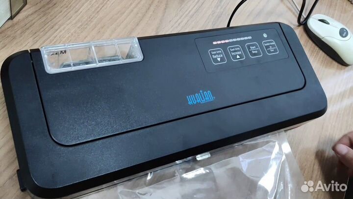 Настольный вакуумный упаковщик