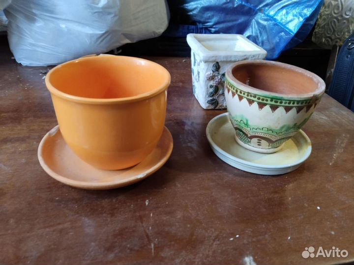 Керамические цветочные горшки