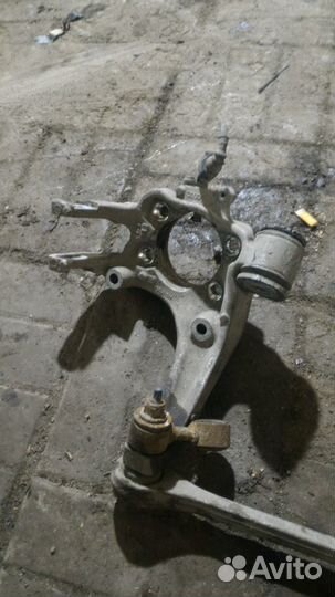 Ауди А8 Д3 Audi A8 D3 кулак задний левый