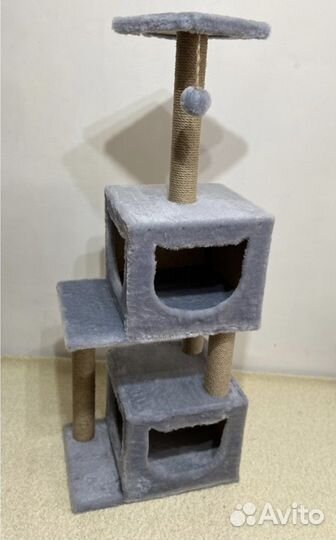 Двухъярусный домик с когтеточками для кошек