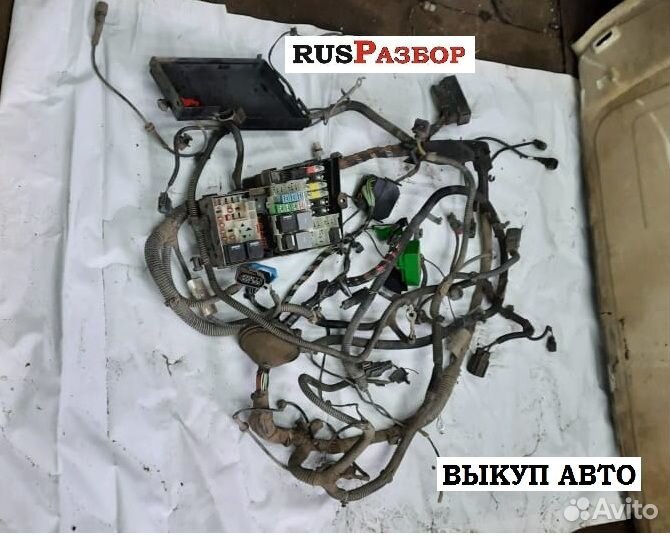 Монтажный блок проводка под капот Форд Фокус 2