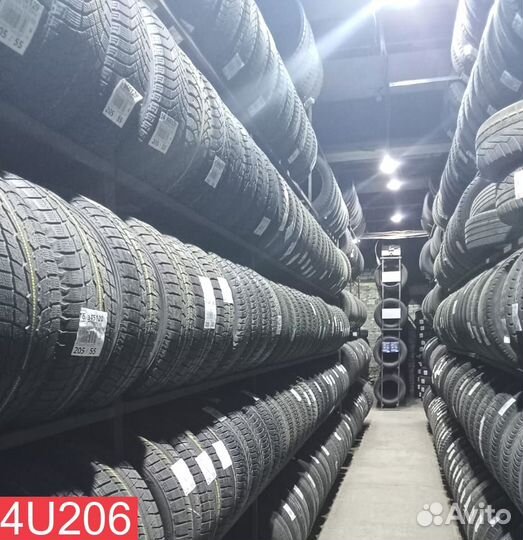 Goodyear Ice Navi Zea 215/65 R17 96N