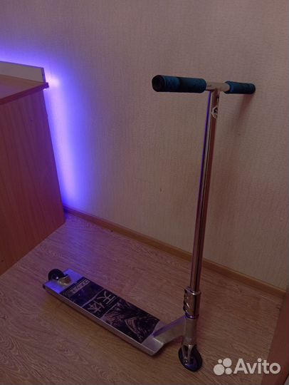 Трюковой самокат