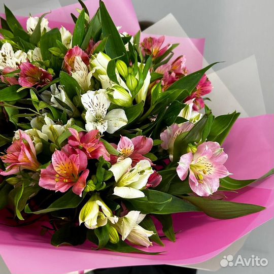 Стойкий букет Альстромерий