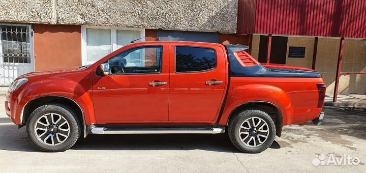 Спортивная Крышка Alpha на Isuzu D-MAX с 2012-2023