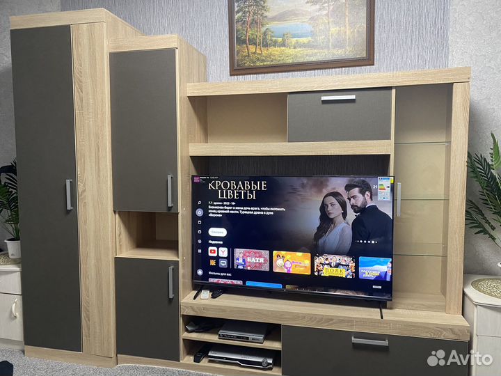 Стенка в гостиную со шкафом новая