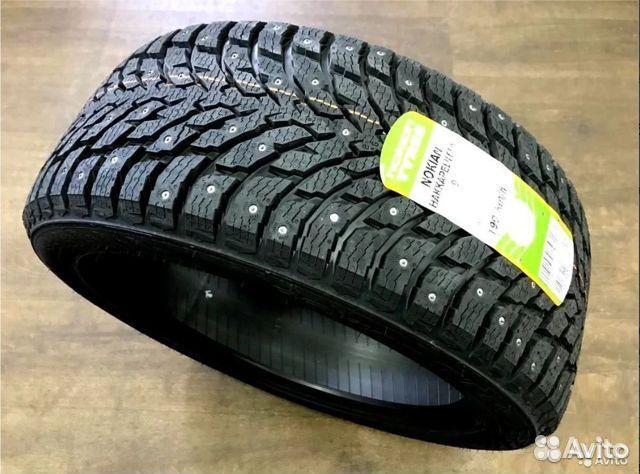 Nokian Tyres Hakkapeliitta 9 SUV 235/35 R20