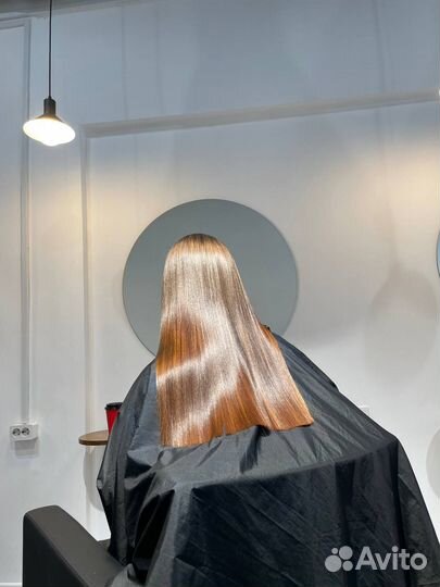 Кератиновое выпрямление волос