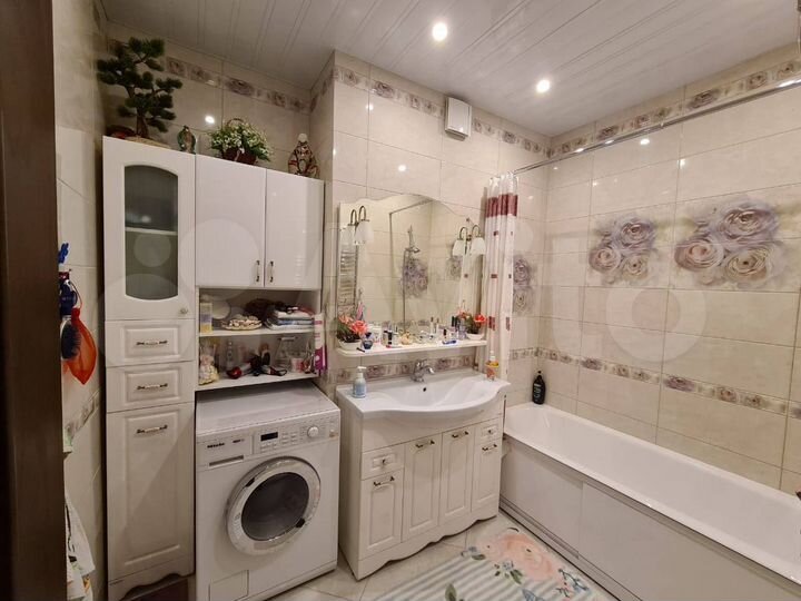 3-к. квартира, 95 м², 15/18 эт.