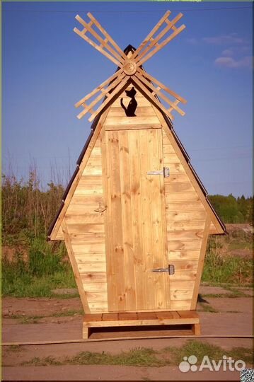 Уличный туалет деревянный SKU003