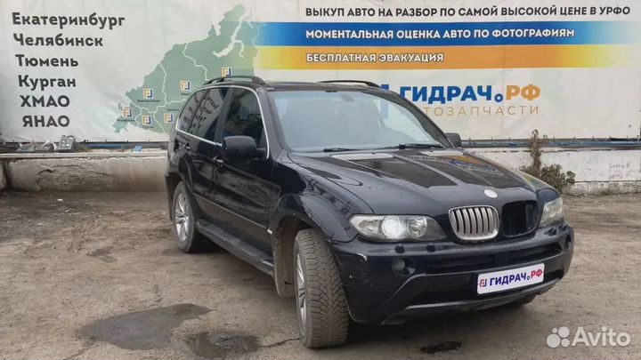 Стекло двери задней правой BMW X5 (E53) 5134840842