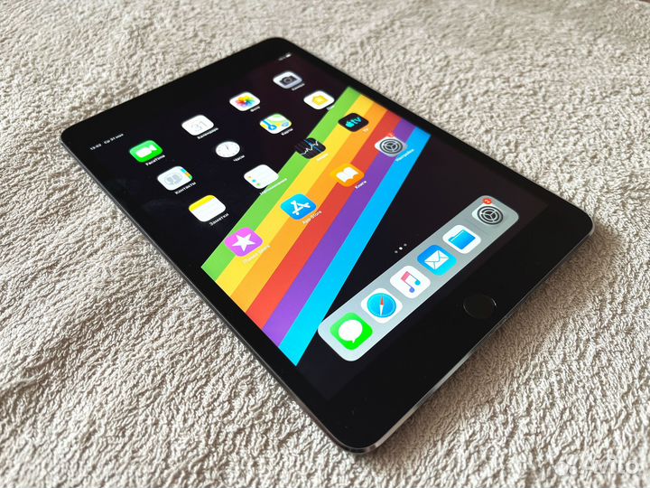 iPad mini 3 в идеальном состоянии 5+