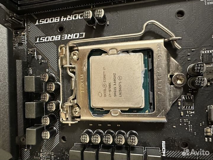 Комплект i7 9700k + z390 tomahawk + patriot 16gb