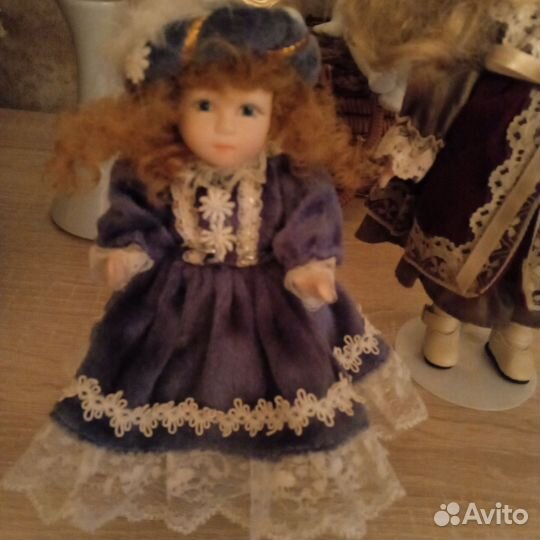 Кукла фарфоровая коллекционная