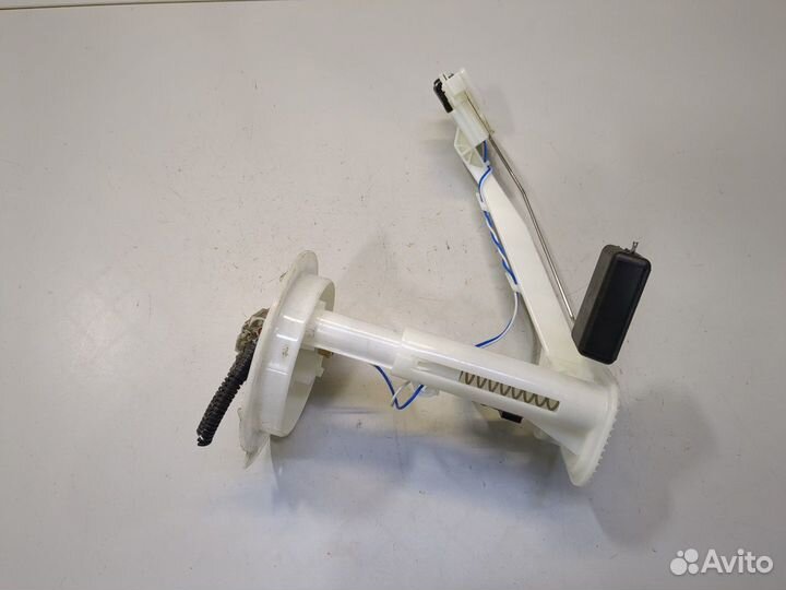 Датчик уровня топлива Chevrolet Camaro, 2012