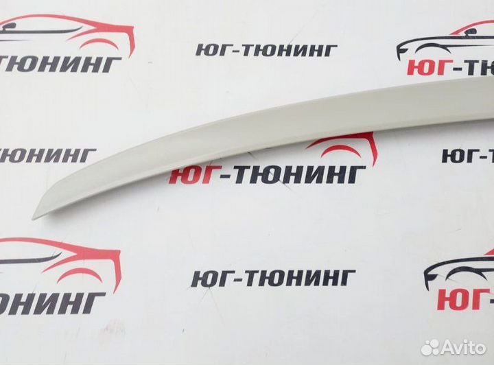 Спойлер на крышку багажника Audi А4 B9