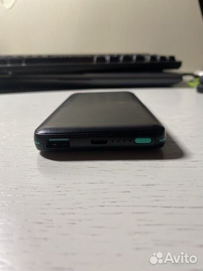 Внешний аккумулятор с беспроводной зарядкой