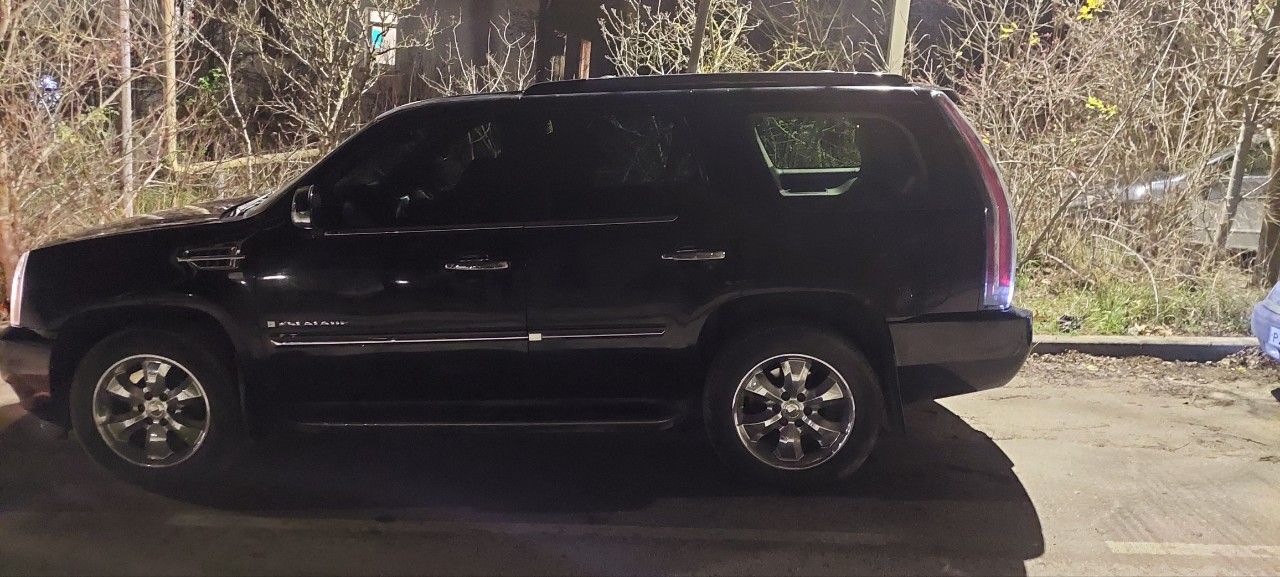Cadillac Escalade: фото владельца