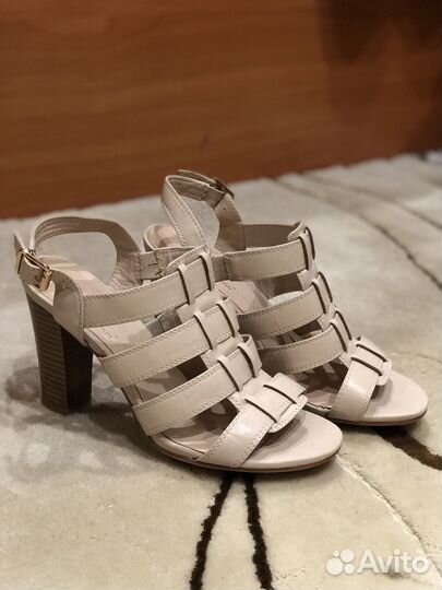 Супер удобные летние босоножки